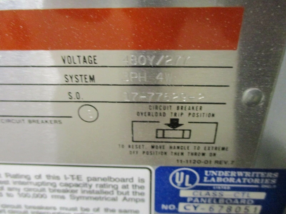 Panel interruptor de orejetas principal ITE CDP-7 225A Max 480Y/277 3Ph 4W usado Foto 4 de 4