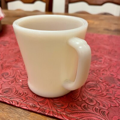 アンティーク雑貨 Fire King Ivory Shaving mug Vintage Fire King IVORY Shaving Mugs D Handle Coffee Cup Flat