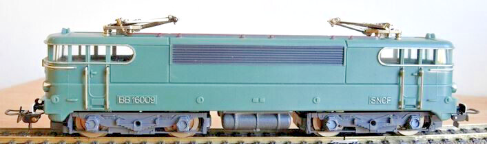 HORNBY MECCANO HO - Locomotive type BB 16000 ép III SNCF 16009 - Hornby