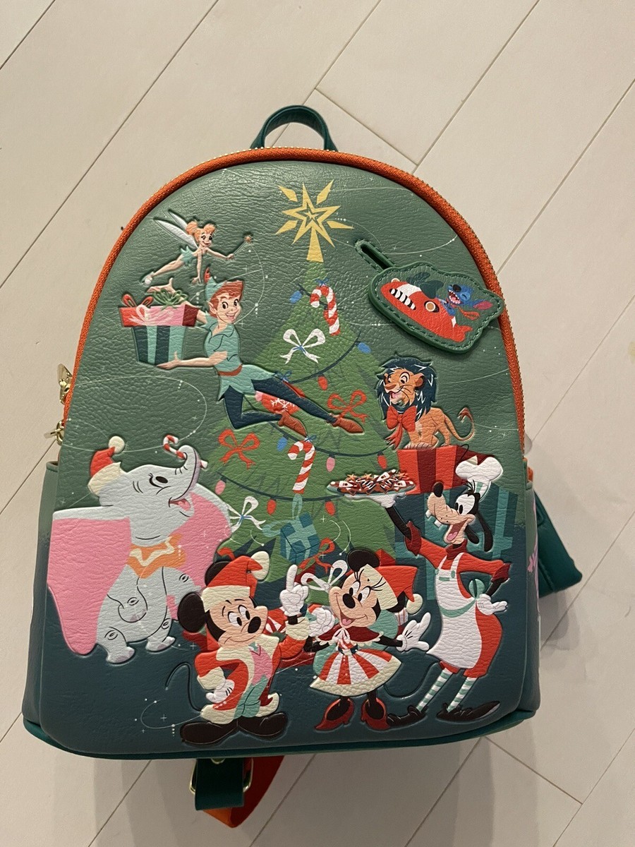 Disney Christmas 2023 Loungefly Glow in the Dark Backpack  display picture 2