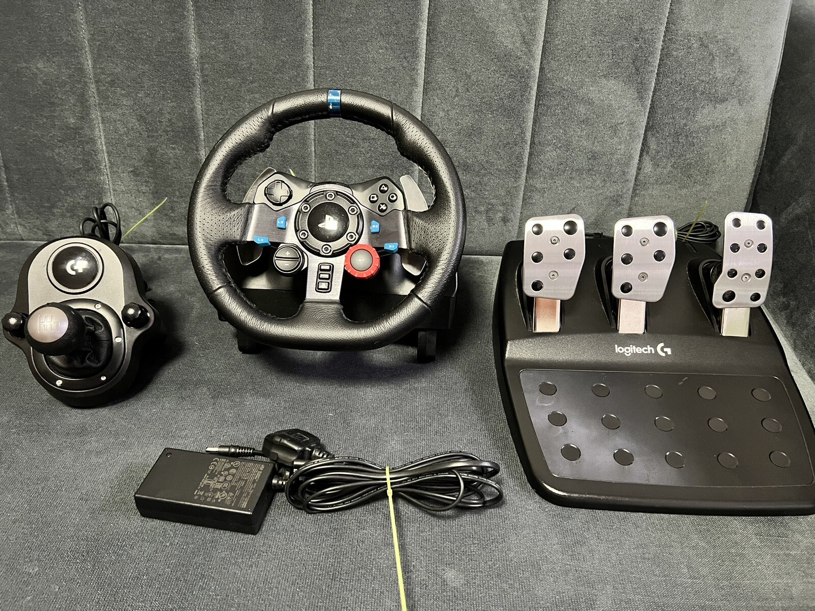 Logitech G29 Driving Force Steering Wheel Bundle PS5 PS4 PS3 PC eBay