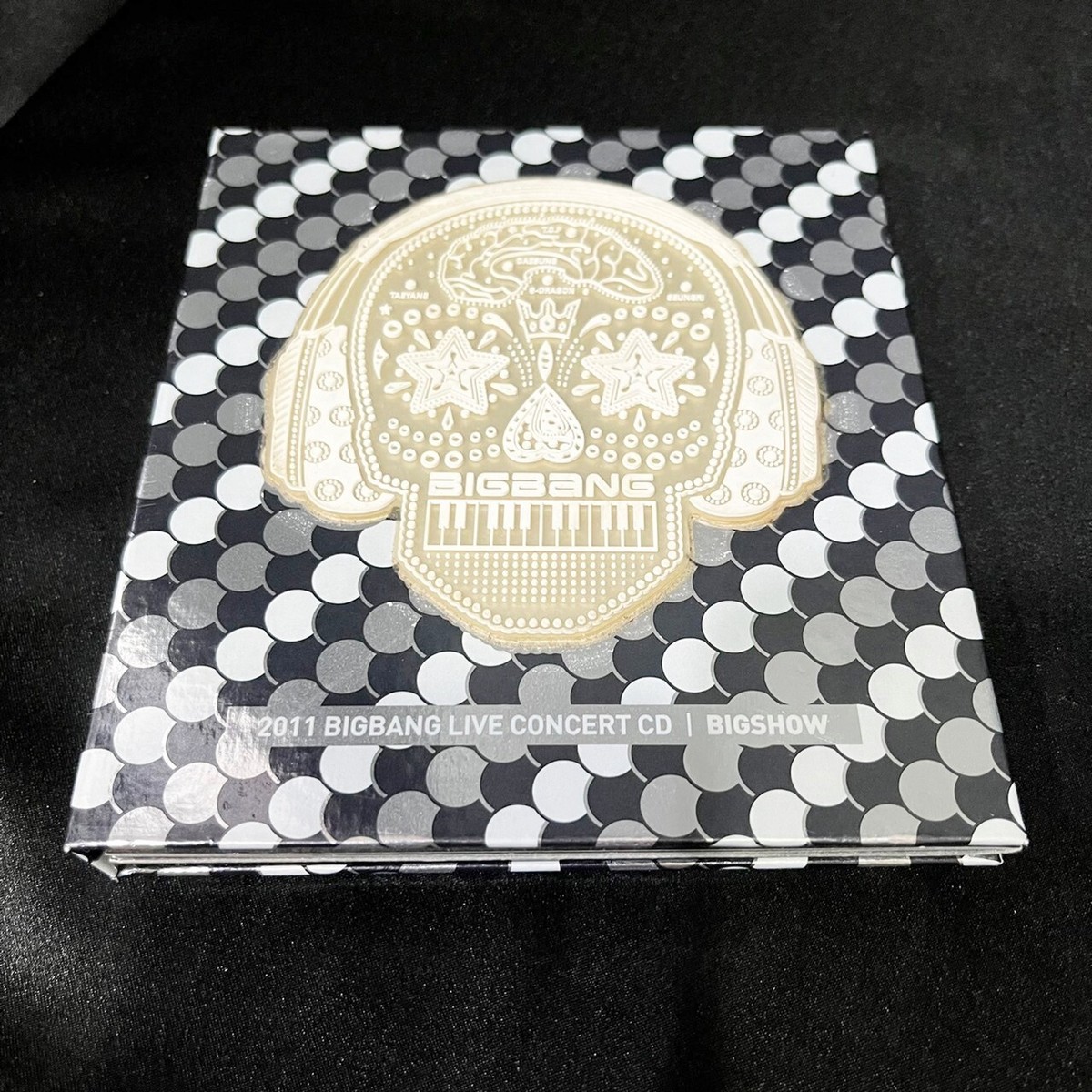 2011 Bigbang Live Concert Bigshow Digipak CD (YG 2011) K-POP 2011 Bigbang Live Concert Bigshow Digipak CD (YG 2011) K-POP