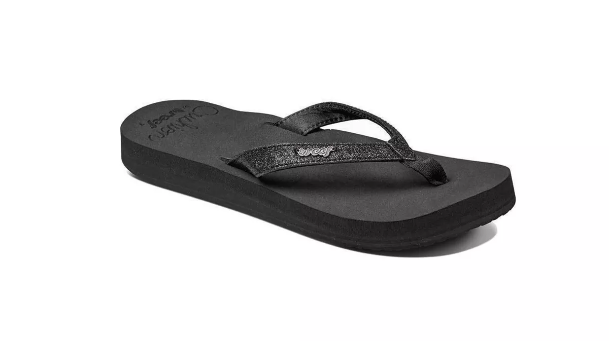 Women's reef hotsell cushion flip flops