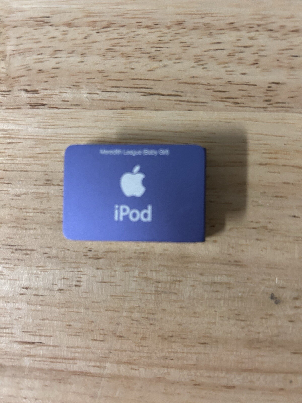 iPod Shuffle Bundle NEW In Case (never Used). Original Charger Included. Purple
