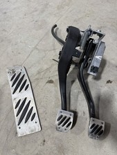 2008 Bmw 135i Clutch Pedal Assembly Aluminum Covers