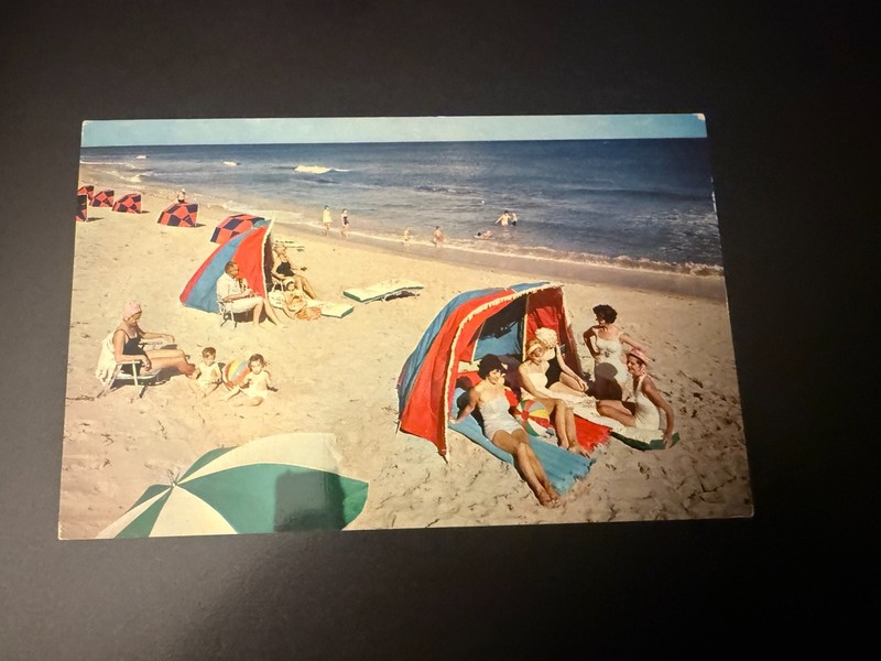 Vintage postcard, Beach scene for Howard Johnson's Motor Lodge, Palm Beach FL