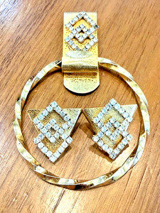 Vintage RHINESTONE Gold Tone Western COLLAR Tips Clip Towel Ring Holder 3 pc SET