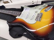 FENDER JAPAN ELECTRIC GUITAR MIJ TRADITIONAL II Used