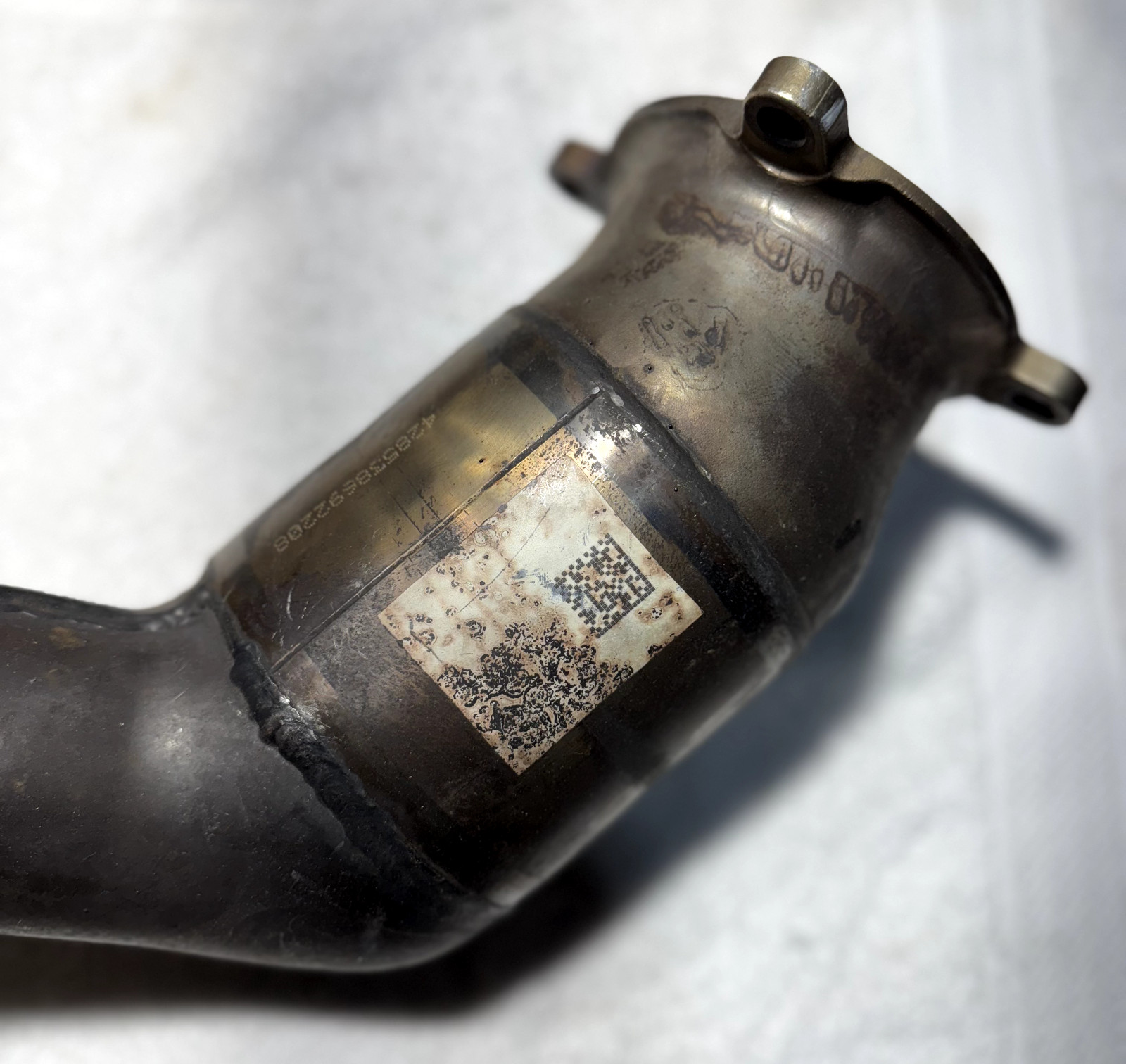 BOTH McLaren 720S 2017-2022 OEM Exhaust Downpipes 14HA042CP 01 & 14HA044CP 01