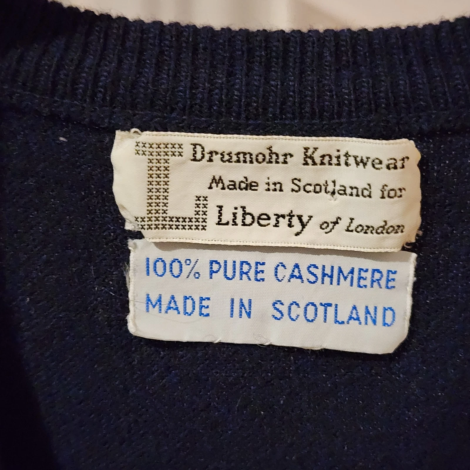Liberty London x Drumohr Knitwear Vintage 100% Cashmere Vest Blue Made Scotland - product detail image 3