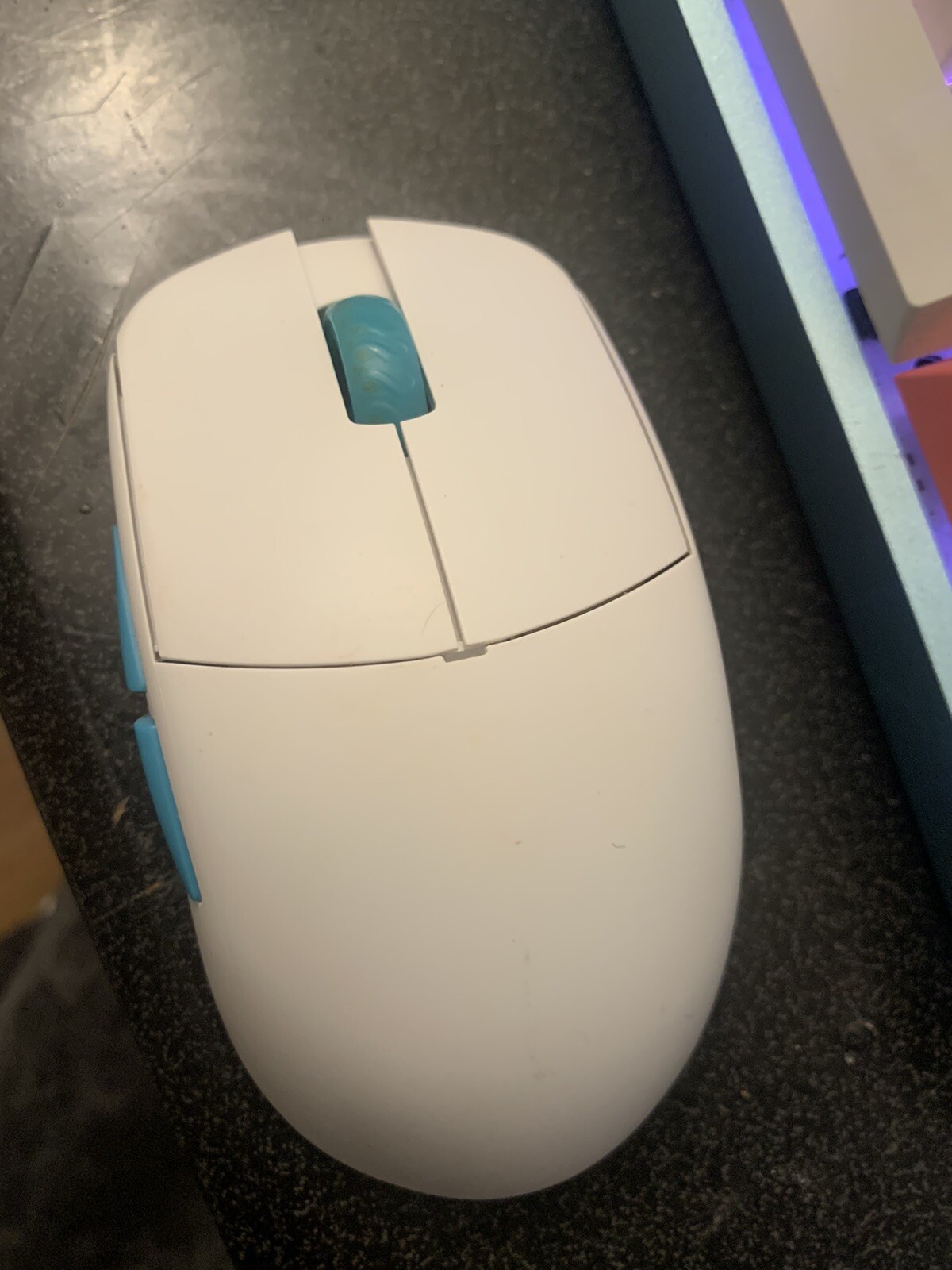 Lamzu Atlantis Mini Pro Superlight Wireless Gaming Mouse with Lamzu 4K Dongle