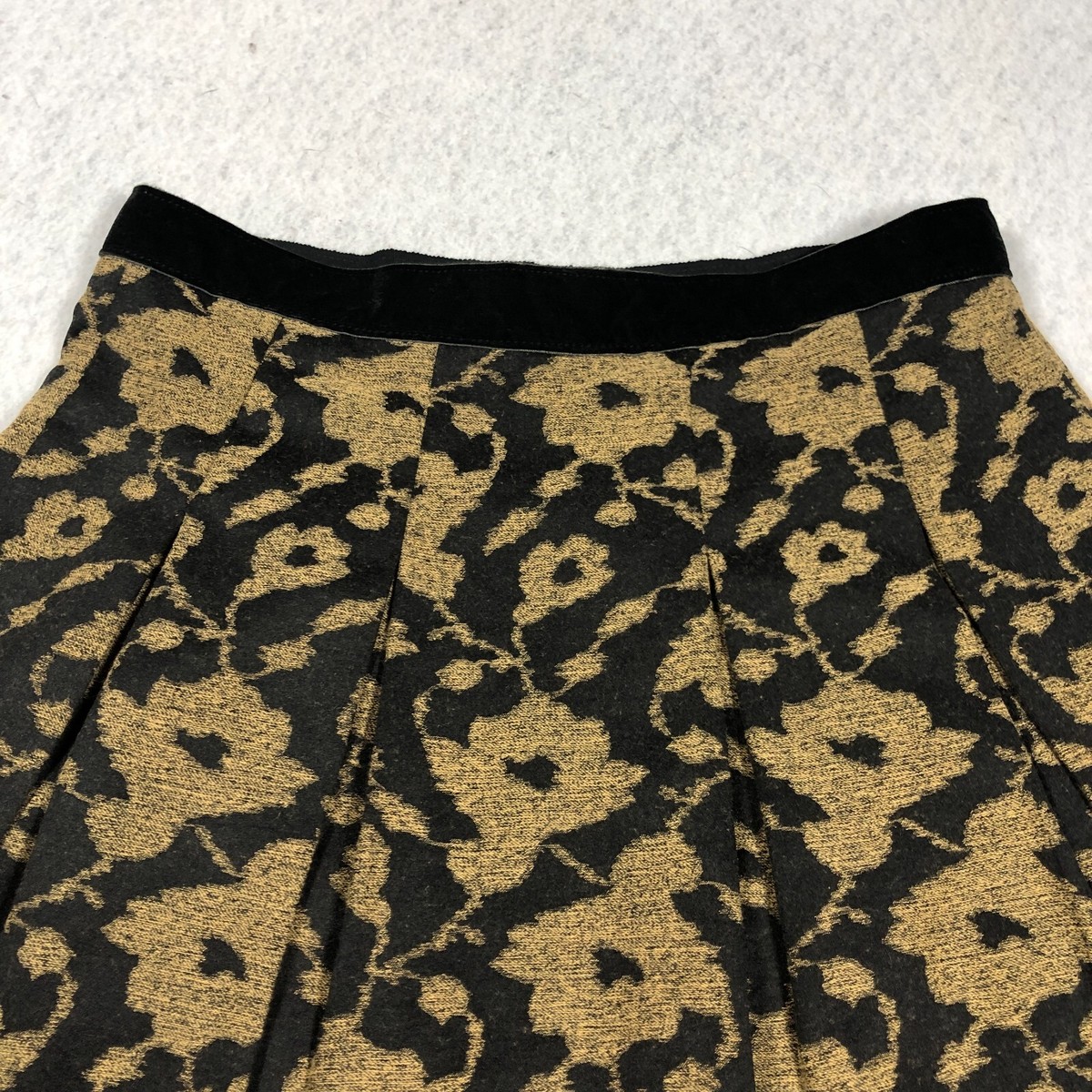 Ann Taylor LOFT Womens Skirt Sz OP Black Floral Pleated Back Zip