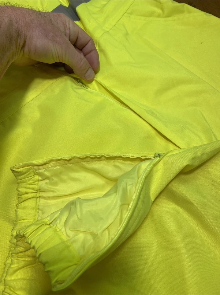 MONO BABERO DICKIES CON RAYAS REFLECTANTES ESCOTCHLITE Talla Hombre L/XL AMARILLO Foto 2 de 4