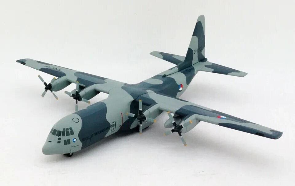 1:200 Hogan RNLAF Lockheed C-130 Military Aeroplane Diecast Plane