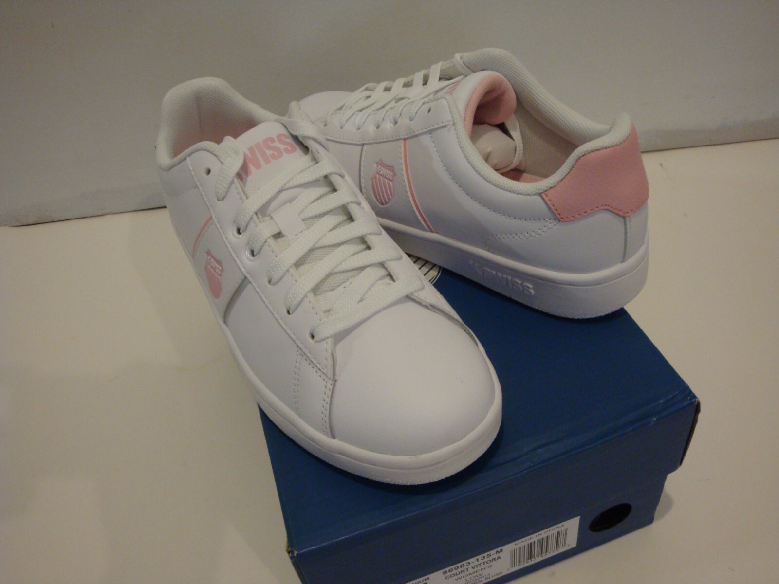 NIB K-Swiss Court Vittora  Women Sneaker Sports Shoes Skate  Leather  White 8.5