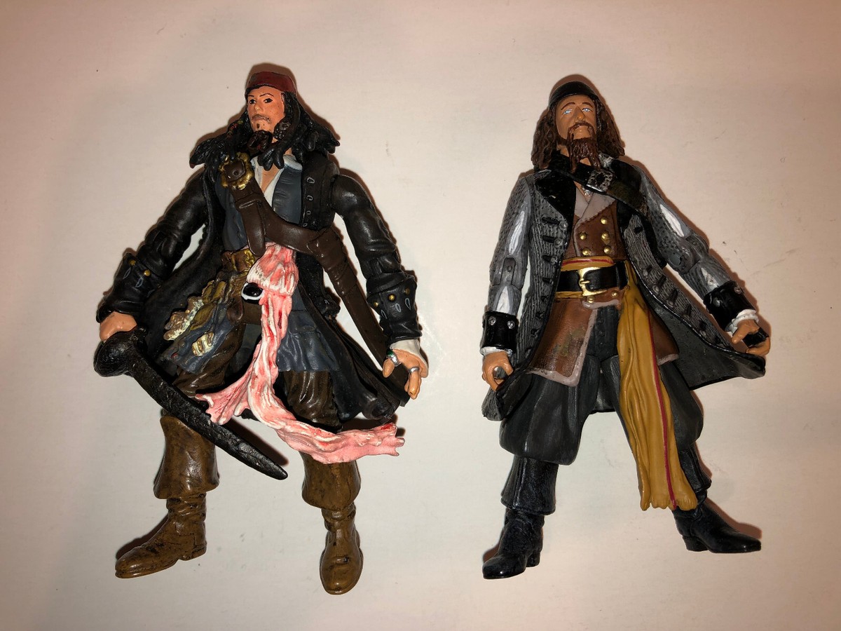 Captain Barbossa & Jack Sparrow 4