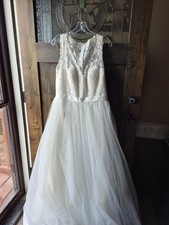 Ivory Rose Bridal White Wedding Dress Complete with Veil And Jewelery XL