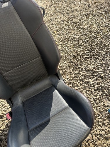 MITSUBISHI COLT CZT 04-08 1.5 PETROL 4G15T Black FRONT & REAR LEATHER SEATS SET - Picture 6 of 14