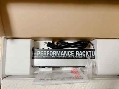 Behringer High Performance Racktuner BTR2000 Betrieb bestätigt