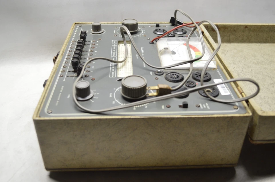 Vintage HealthKit Vacuum Tube Checker Tester TC-2 - Image 2 of 4