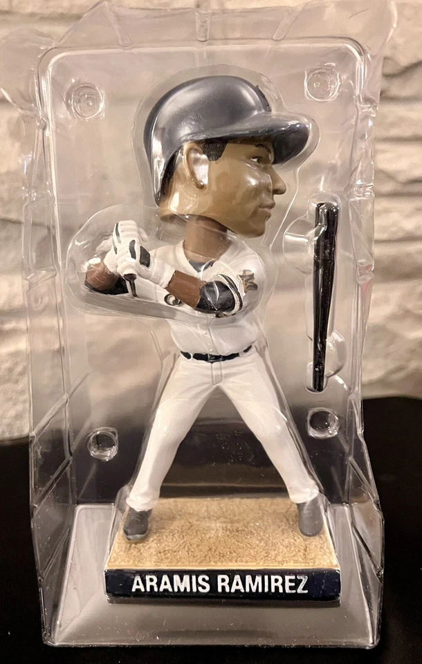 MILWAUKEE BREWERS BOBBLEHEAD ~ ARAMIS RAMIREZ ~ IN BOX 2012 - Image 3 of 4