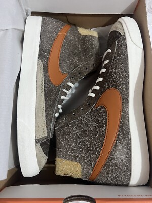 NIKE BLAZER MID  display picture 3