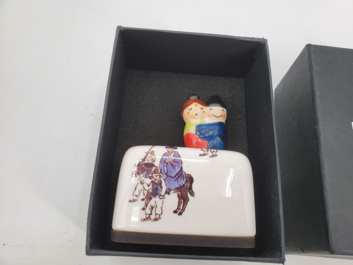 オルゴール Moony Music Box by HKStudio陶器 梅 HK Studio - BTS