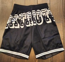 Mitchell & Ness New England Patriots Big Face 3.0 Shorts - Men's S  NFL Football