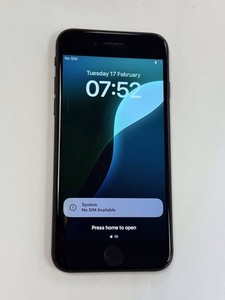 Apple iPhone SE 2020 64GB SCHWARZ