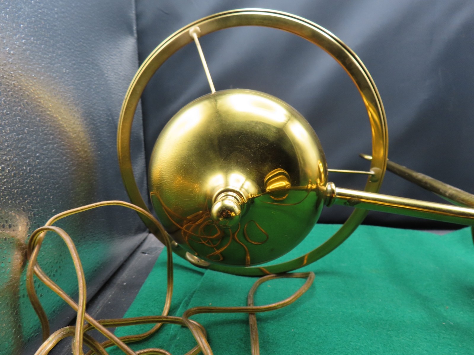 ANTIQUE BRADLEY & HUBBARD SINGLE BRASS ELECTRIFIED STUDENT LAMP 10" SHADE RING