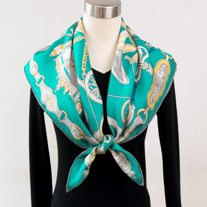 Pure 18 Momme Twill Silk Bandanna wheel Print Shawl  Square Wrap Scarf 88X88cm