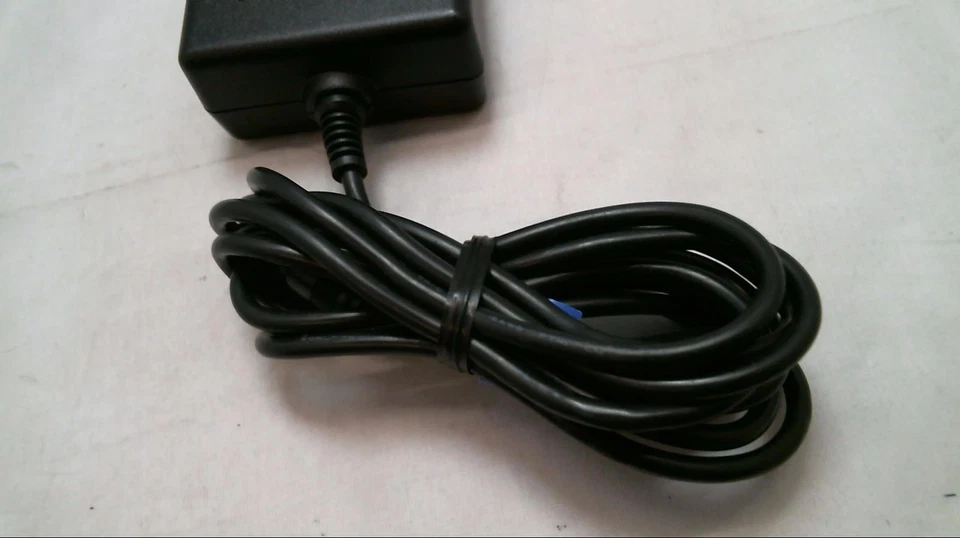 Genuine EMACHINE Gateway AC Power Adapter M2105 M6410 M460 M465 M520 0220A1890 - Image 2 of 3