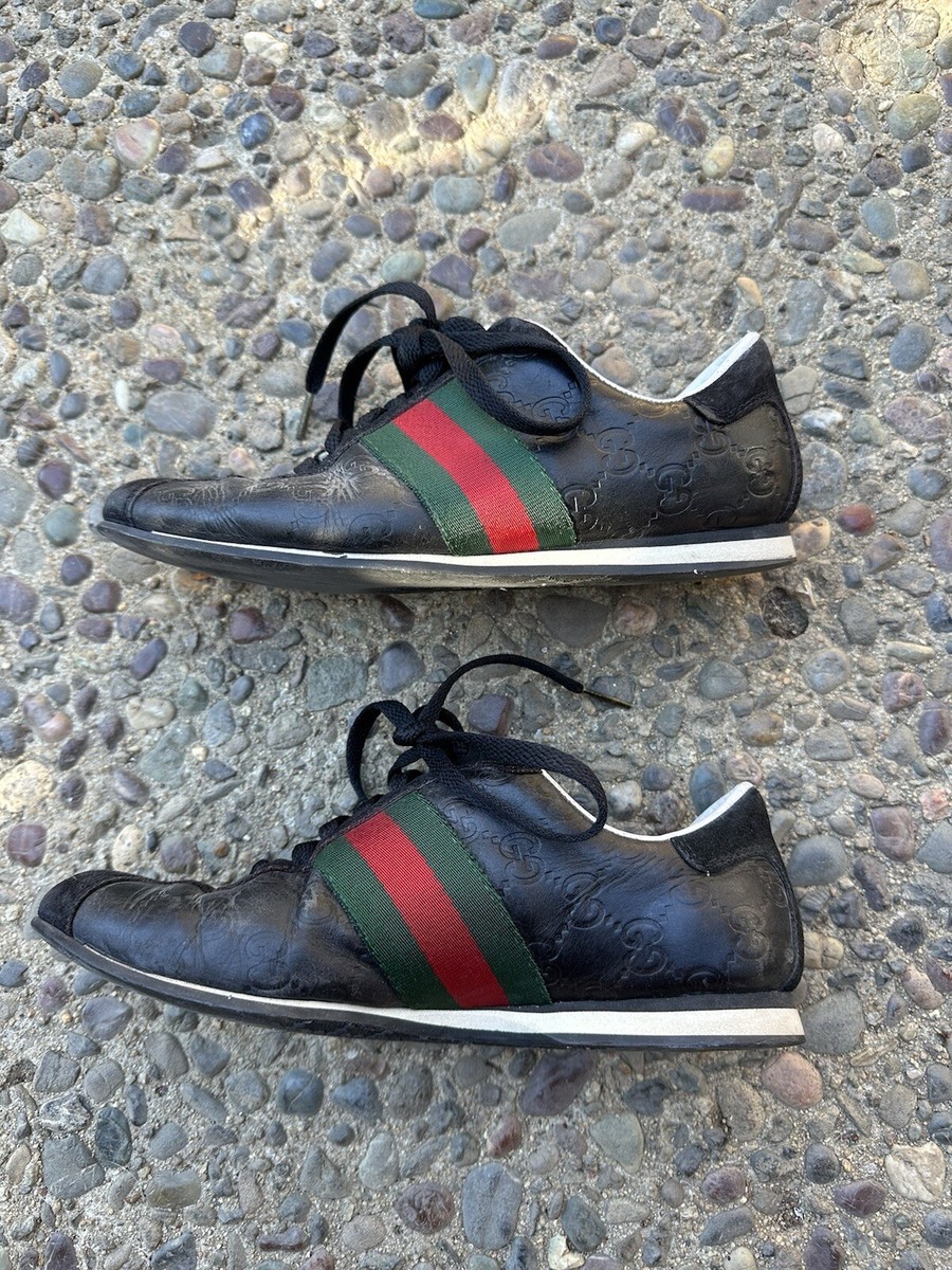 ✨Gucci✨(138732) Embossed Leather Logo Sneakers Black w
