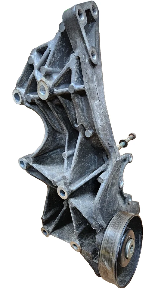 Soporte alternador dirección compresor aire acondicionado Audi A4 2.0T 2005-2008 OEM 06D903143C Foto 3 de 4