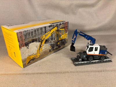 LIEBHERR A 900 C ZW Litronic  Railroad Wheeled Excavator, NZG #803-04, 1/50 1:50