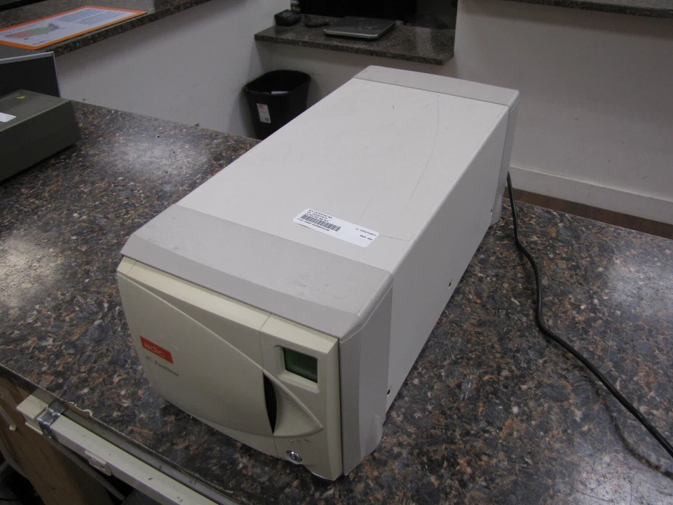 ADIC FastStor 7 DLT 8000 LTO 98-5332-03 7-Slot Tape Drive Autoloader 62-0127-01 - Image 3 of 4