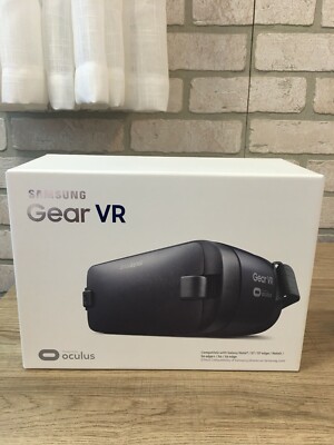 Samsung Gear VR Oculus Virtual Reality SM-R323NBKAXAR- NEW