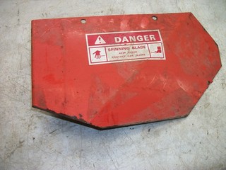1986 Case Ingersoll 224 Garden Tractor Part : 44" Mower Deck Discharge Chute