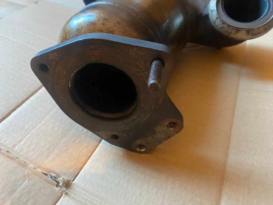 Catalizzatore PULITO Alfa Romeo 147 Diesel 1.9 JTD Fase 1 Foto 3 de 4