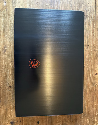 MSI GF75 Thin 10SDR 17,3'' i7-10750H 16GB 512GB SSD GTX 1660Ti FreeDOS