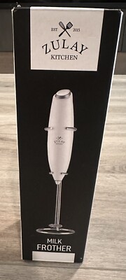 ZULAY KITCHEN HANDHELD MILK FROTHER - White. Working.