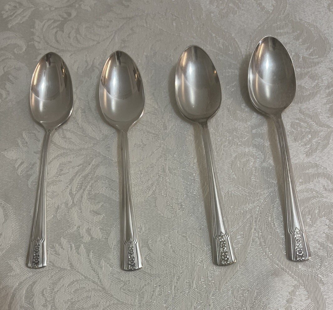 Wm Rogers Sectional IS Louisiana Set of 4 Silver Plate Teaspoons