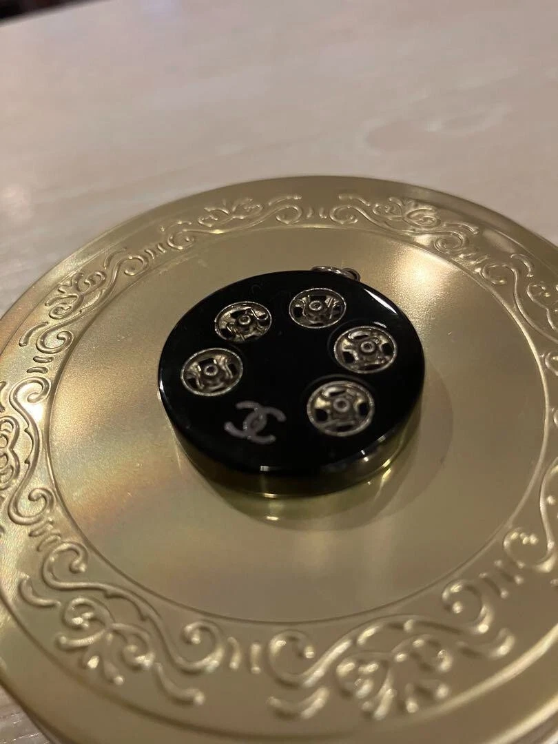 Collana Ciondolo Superiore Chanel Top Nero Bottone Coco Autentico Francia Senza Scatola