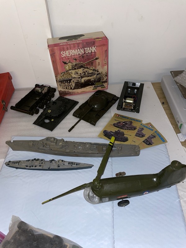 Large Lot Of Vintage Plastic ARMY / MILITARY  Vehicles, Battleships.  See Descr.