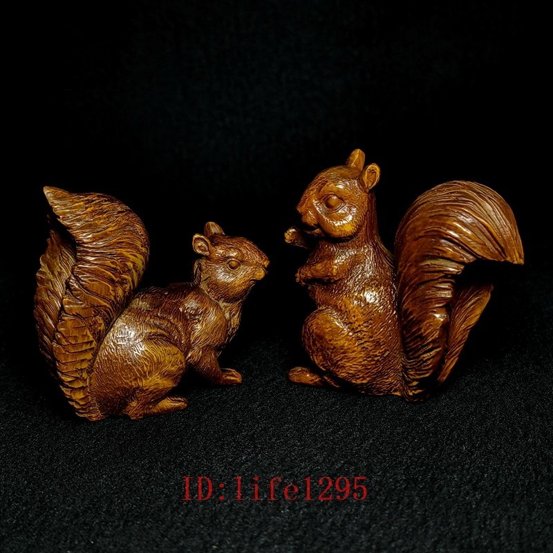 A pair Old Chinese Boxwood Hand Carved Squirrel Statue Collection Size 2.7 Inch