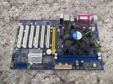 Foxconn H61AP Intel Core i3-2120 3.3GHz CPU / No Ram ATX PC Motherboard Used