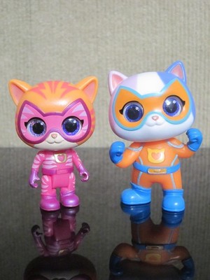 Disney Junior SuperKitties Hero Squad Su-Purr Wild Deluxe Figure