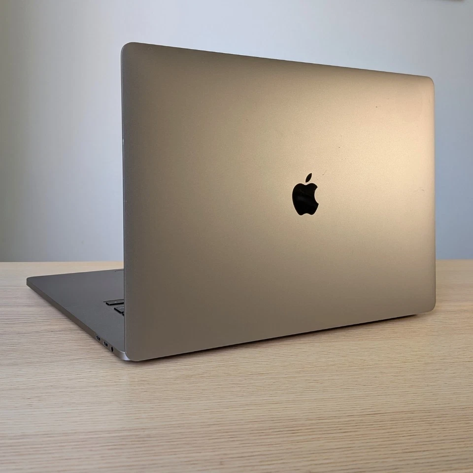 MacBook Pro 16-inch with NEW BATTERY | macOS Tahoe 26 - Image 4 of 4