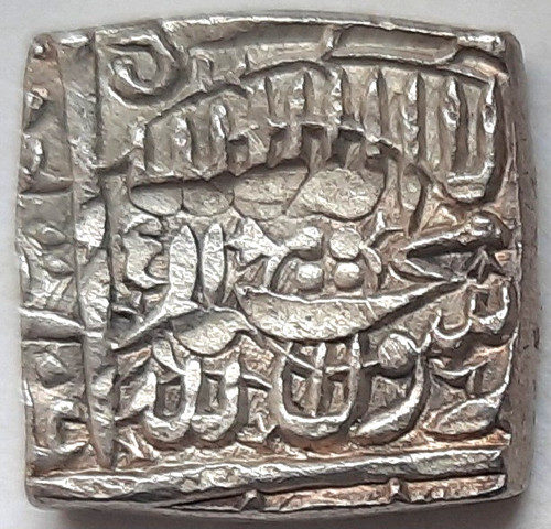 1556-1605, Mughal Emperor Akbar Square Silver Rupee-Ahmadabad Mint-Circulated.