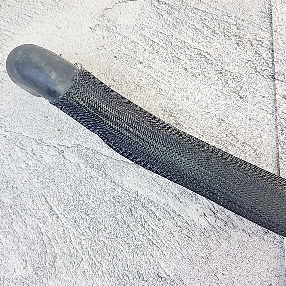 Manguera de radiador inferior URO Parts 12785038 para Saab 03-11 9-3 10-11 9-3x 32101376 Foto 3 de 4